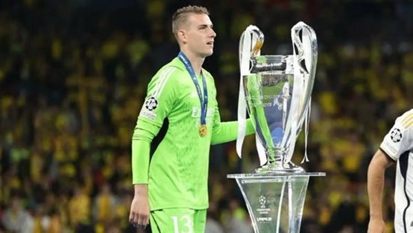 أندريا لونين