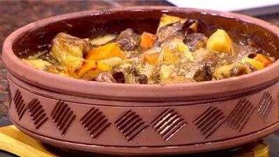 طريقة عمل طاجن العكاوي البرنس.. 3 نصائح عند غسلها