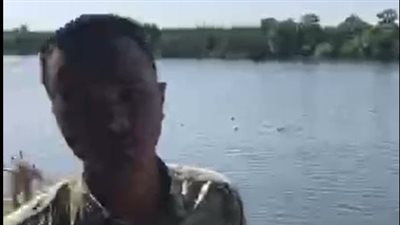 أسرة عبد الرحمن ضحية الغرق بنهر بنها: نايمين على البحر من امبارح مستنيين جثته| بث مباشر 