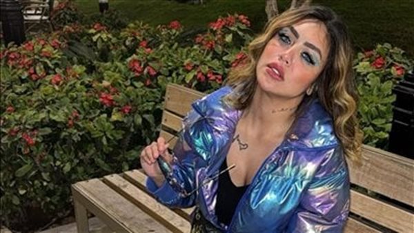 هدير عبد الرازق 