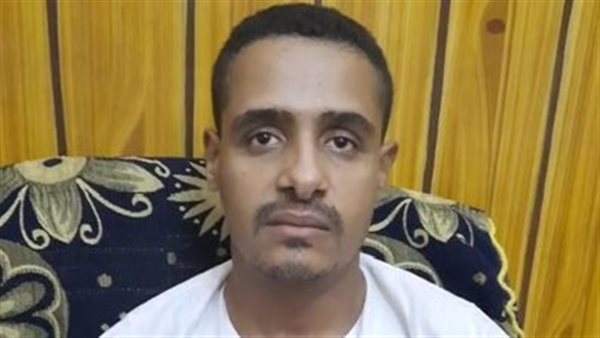 سائق التوكتوك الامين