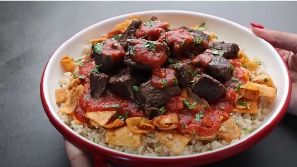 طريقة عمل الفتة بالخبز