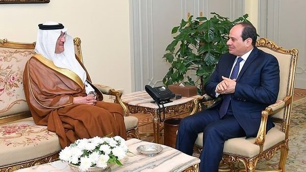 الرئيس السيسي والسفير