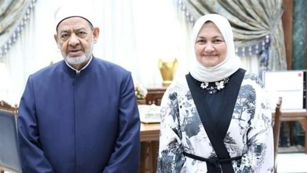 الدكتور أحمد الطيب