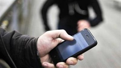 بعد تداول منشور على فيس بوك.. ضبط المتهم بخطف هاتف مدير بنك في الساحل