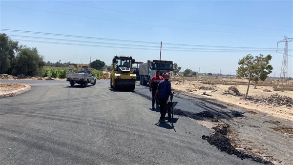 رصف الشوارع بأسيوط