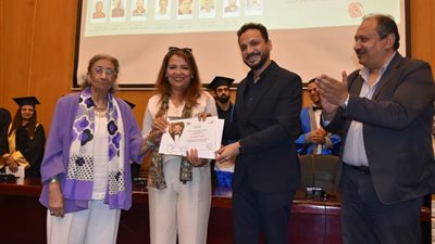 بحضور بيتر ميمي.. تخريج دفعة جديدة من المدرسة العربية للسينما والتليفزيون بأكاديمية الفنون