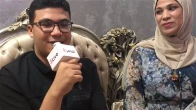 الأول على الشهادة الإعدادية بالقليوبية: ذاكرت كتير وربنا كرمني.. ونفسي أطلع مهندس بترول زي والدي | بث مباشر