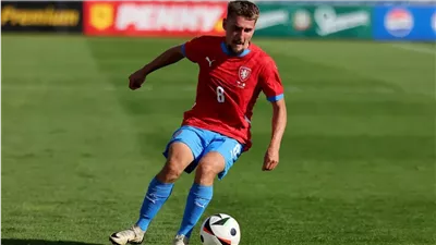 بعد سقوطه من دراجة.. نجم منتخب جمهورية التشيك يغيب عن يورو 2024