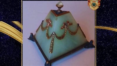 متحف ركن فاروق يعرض جرسا من حجر اليشب محلى بالماس