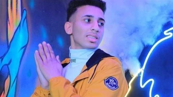  مصرع شاب متأثرا