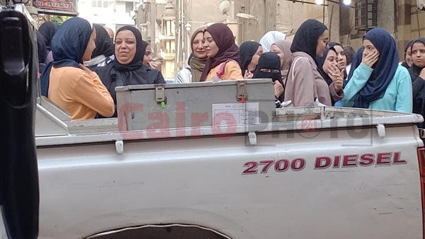 نقل الامتحانات للجان