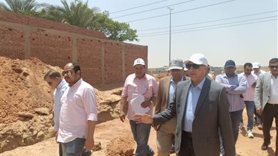 نائب رئيس هيئة المجتمعات يوجه بإنهاء دراسة ملفات تقنين الأراضي وتيسير الإجراءات على المواطنين