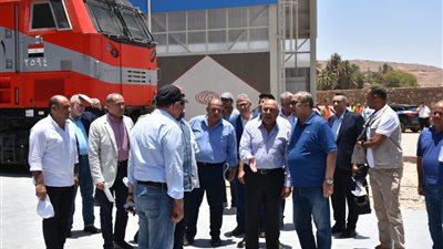 وزير النقل يحذر قائدي القطارات: لا وجود لأي متقاعس أو متخاذل في السكة الحديد