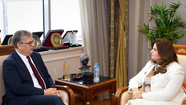 جانب من لقاء وزيرة