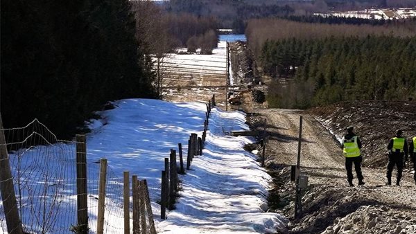 الحدود بين فنلندا