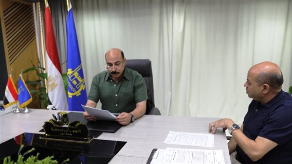 محافظ أسوان