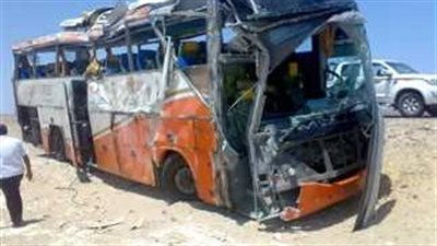 لاصطدامه بجمل.. إصابة 34 راكبا في انقلاب أتوبيس برأس سدر