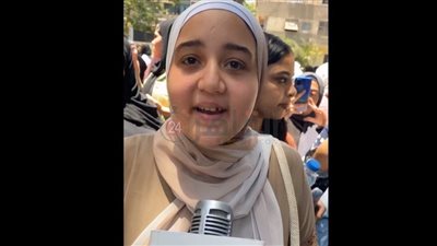 الوقت غير كافٍ.. آراء طلاب الثانوية العامة 2024 بعد أداء امتحاني الاقتصاد والإحصاء