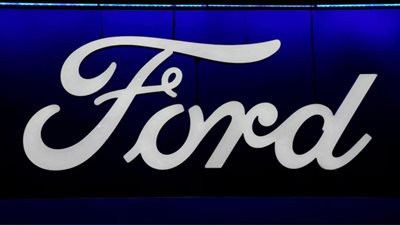 فورد تقلص خطط السيارات الكهربائية بسبب ضغوط الأسعار