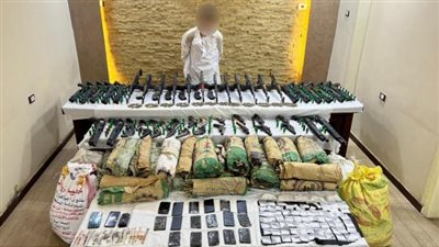 أسلحة ومخدرات بــ7.5 مليون جنيه.. مصرع عنصريين إجراميين وضبط آخر عقب تبادل إطلاق النيران مع الشرطة بأسيوط