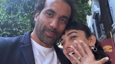 بعد عقد قرانهما.. من هو إدريس عبد العزيز زوج سلمى أبو ضيف؟