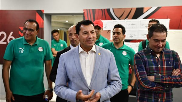 وزير الشباب والرياضة