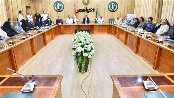 لقاء محافظ المنوفية