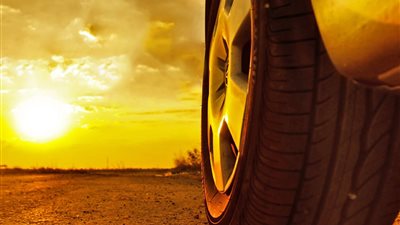 نصائح للحفاظ على إطارات السيارة في درجات الحرارة المرتفعة