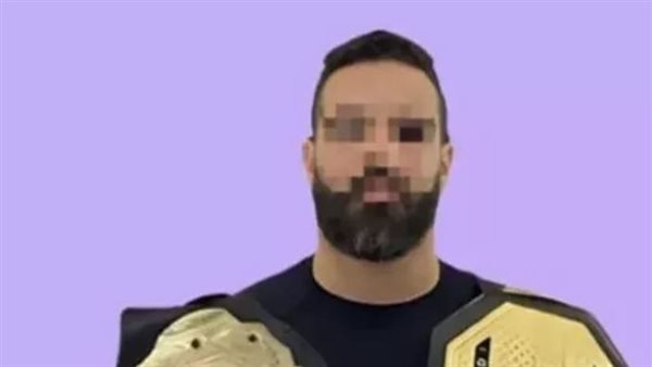 مدرب الكيك بوكس