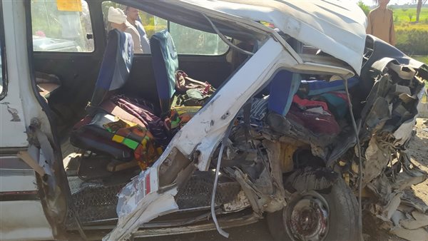 إصابة 12 صبي ومُسن