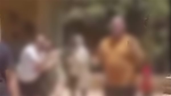 مشاجرة داخل وحدة