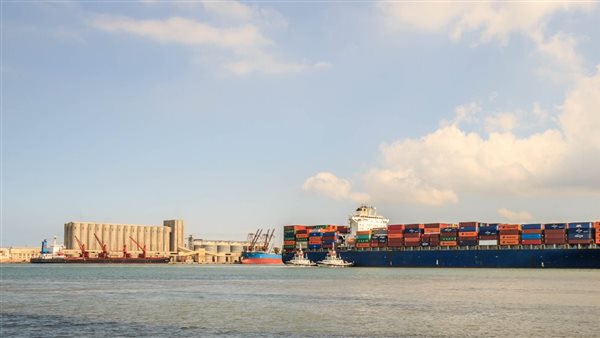 ميناء دمياط