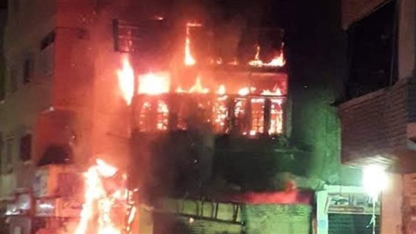  حريق هائل بأحد العقارات