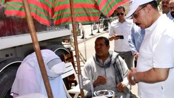 محافظ أسوان