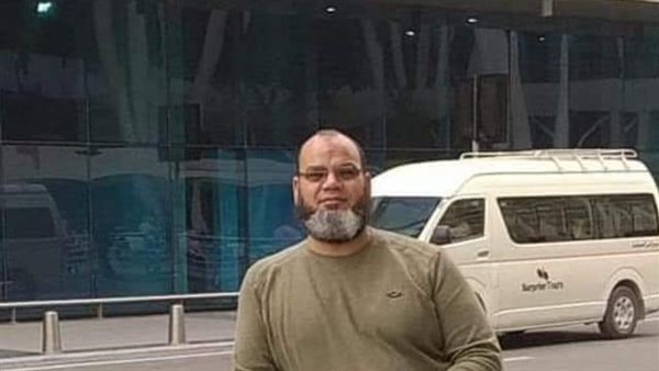 الدكتور إبراهيم مهدي