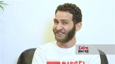 طفل كريمة كريمة وزكي شان.. أحدث ظهور لـ نهاد نور بحواره مع القاهرة 24