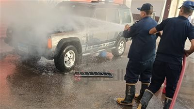 السيطرة على حريق سيارة ملاكي بالخارجة في الوادي الجديد
