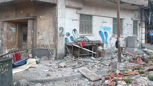 انهيار شرفة منزل