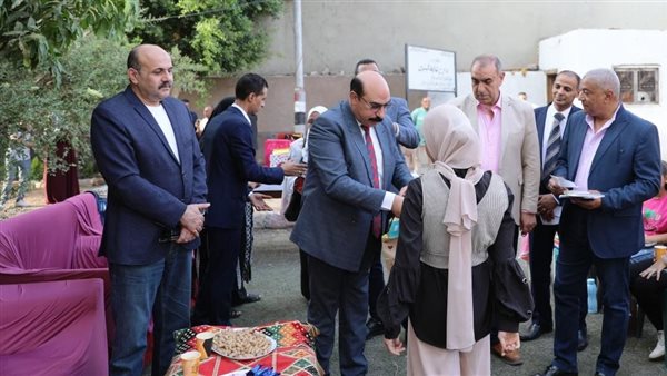 محافظ أسوان