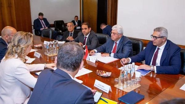 اجتماع وزير التعليم