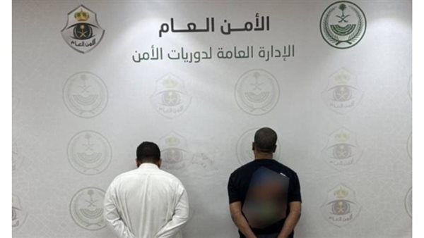 القبض على مصريين