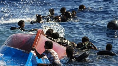 بينهم مصريون.. مصرع وفقدان 75 مهاجرا غير شرعي في حادث غرق مركبين أمام السواحل الإيطالية