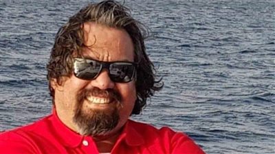 أول تعليق من الشركة المسؤولة عن الطيار حسن عدس على نقل جثمانه بعد وفاته على متن الطائرة| خاص