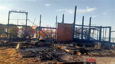 اندلاع حريق في مخيم سياحي بشاطئ بلوبيتش بجنوب سيناء│صور