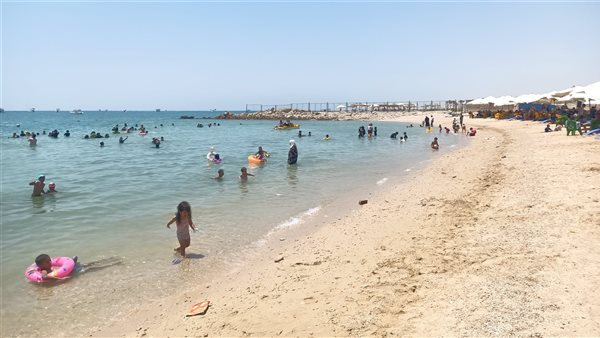 شاطئ البترول في السويس