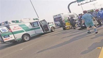 بينهم مصريون.. وفاة شخص وإصابة 6 في حادث تصادم بالكويت