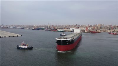 إيراداتها تجاوزت 4 مليارات جنيه.. جهود القابضة للنقل البحري والبري منذ نقل تبعيتها لـ النقل