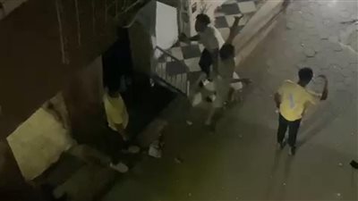 أزايز وسكاكين.. مشاجرة بالأسلحة البيضاء في الأميرية بسبب خلافات الجيرة