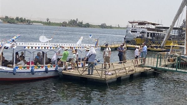 السائحين بالأقصر